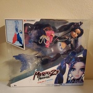 Mermaze Mermaidz Winter Waves Nera Fashion Doll with Color Change Fin *NEW*